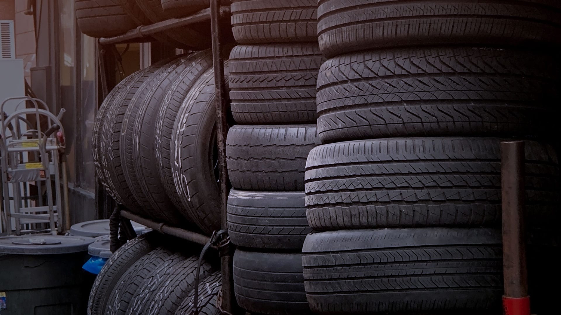 Tires bg